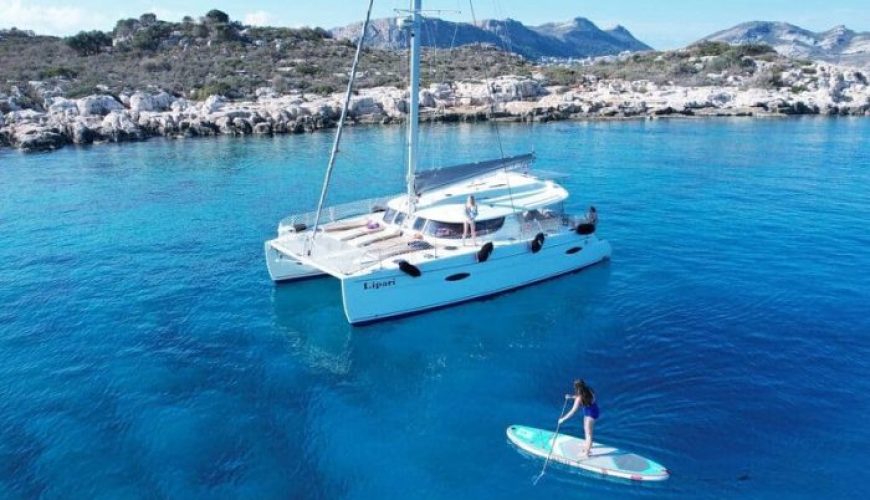 Enjoying Your Holiday With A Catamaran Boat