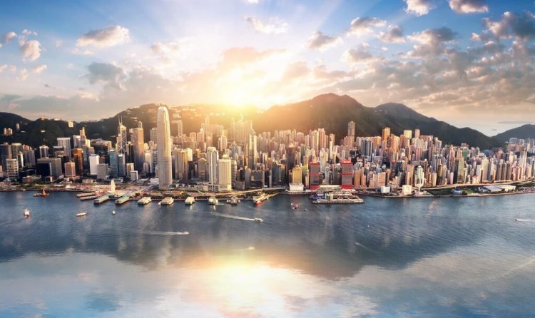 Hong Kong's Tropical Climate A Symphony of Warmth Humidity and Seasonal Variations